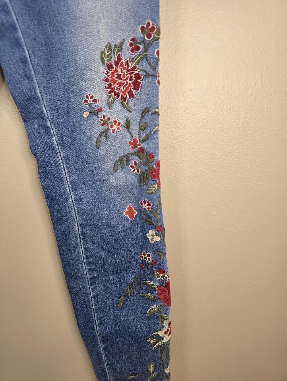 Nanette Lepore HW Astor Skinny Jeans Embroidered Floral Bird Crane Size 2 - Picture 5 of 11